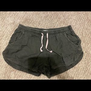 Comfy billabong shorts